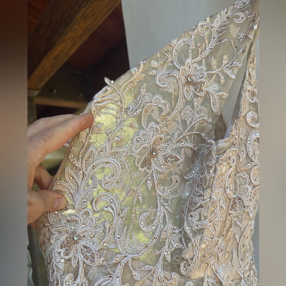 NWT LENOVIA wedding Gown dress mob mog champagne Cream Gold formal Lace M / L - Picture 12 of 17
